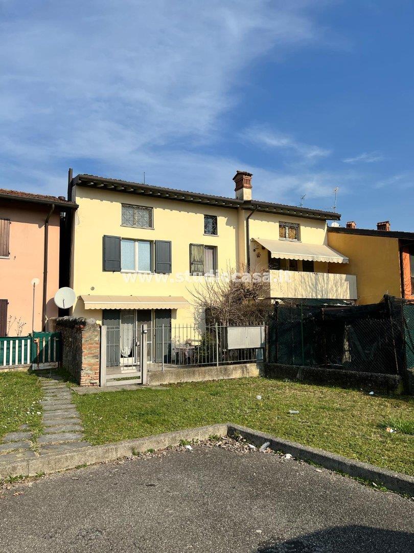 Appartamento in vendita a Azzano San Paolo