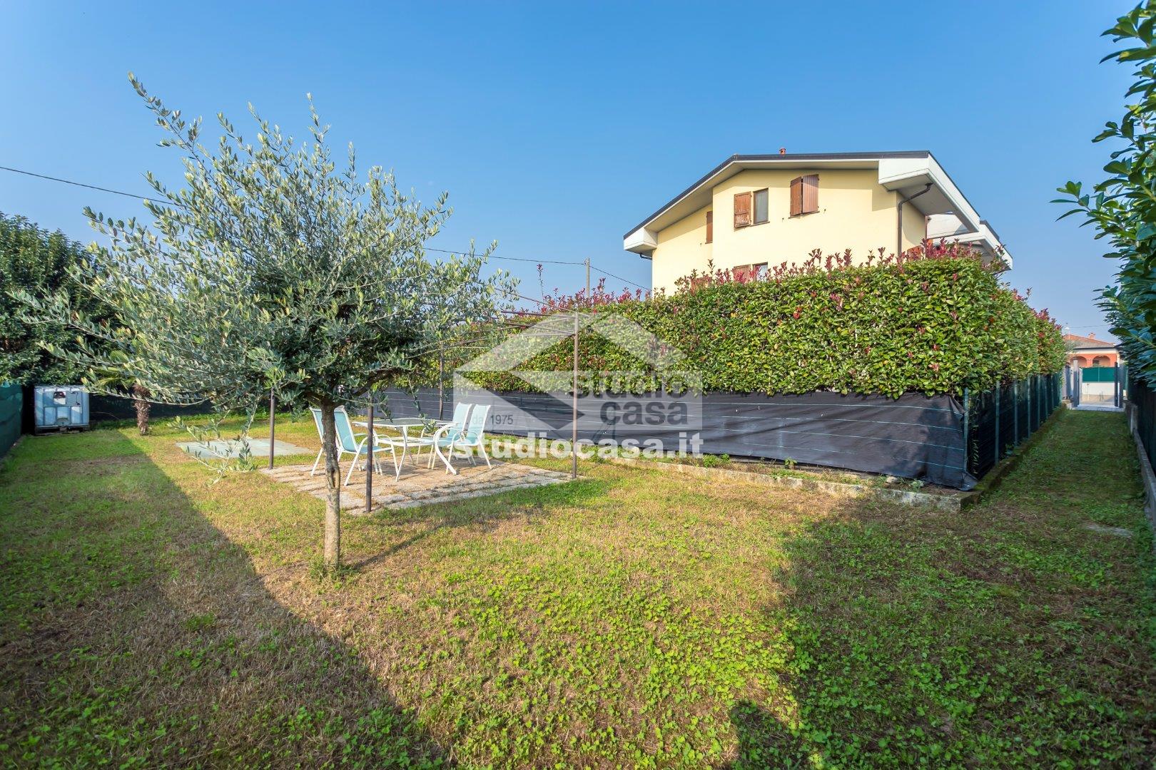 Appartamento in Villa in vendita a Urgnano