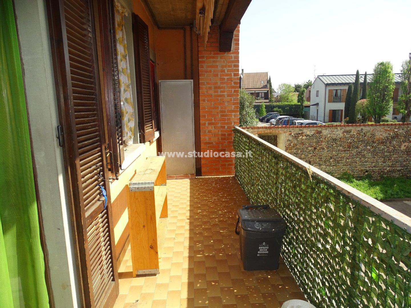 Appartamento in vendita a Azzano San Paolo