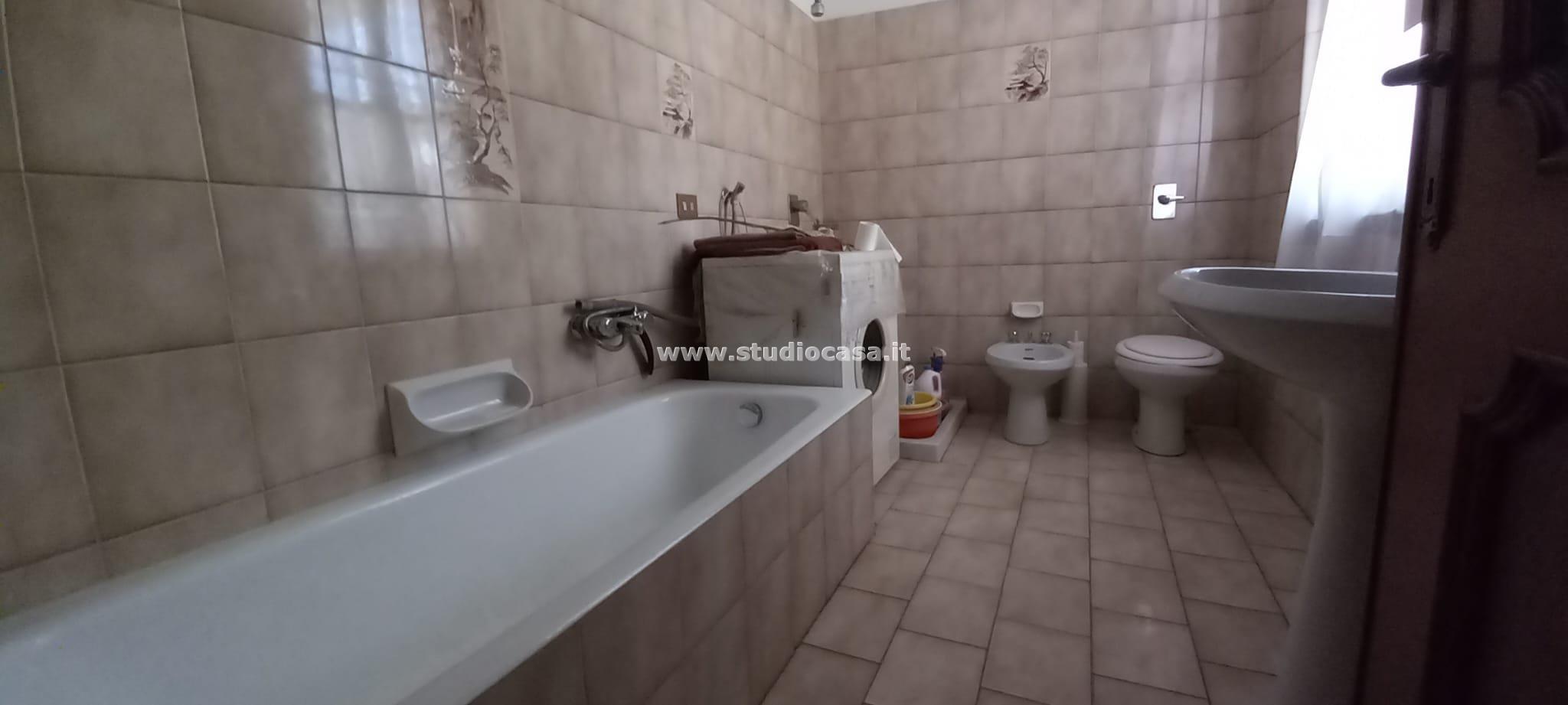 Casa Plurifamiliare in vendita a Palazzo Pignano