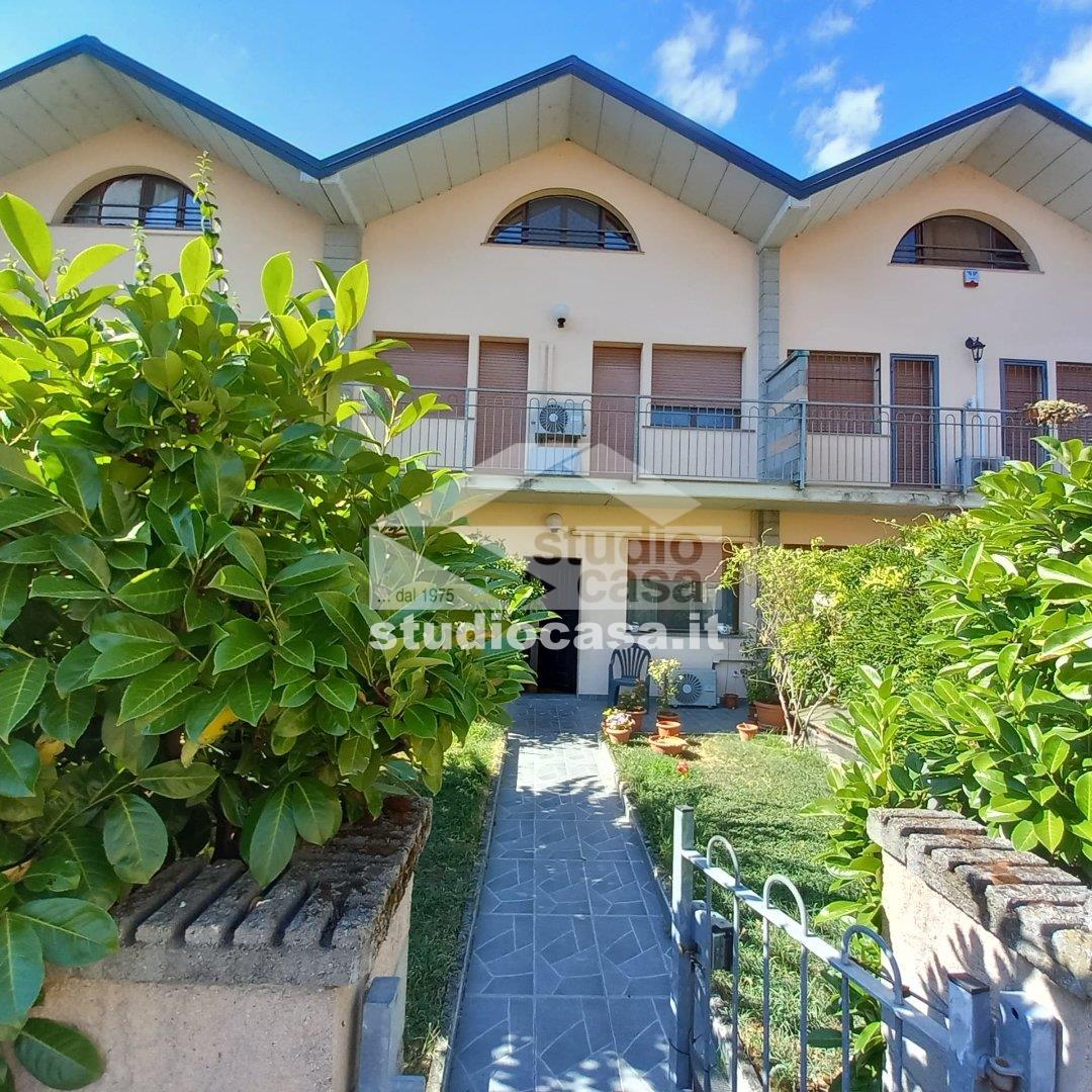 Villa a schiera in vendita a Pandino