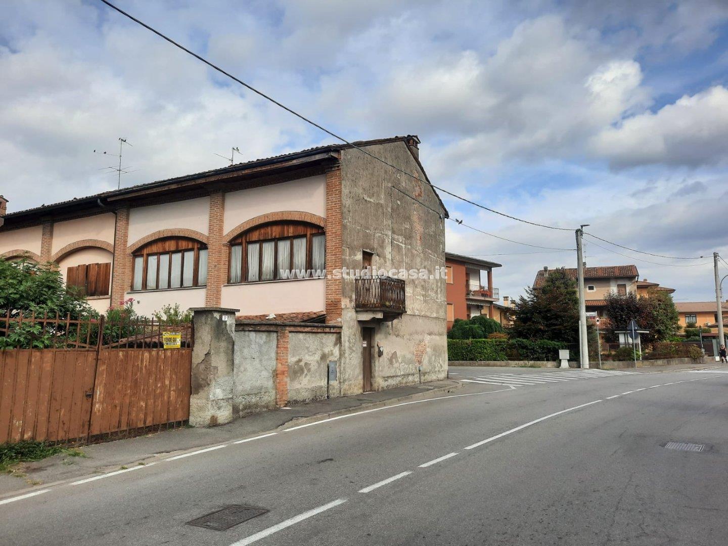 Casa Plurifamiliare in vendita a Vailate