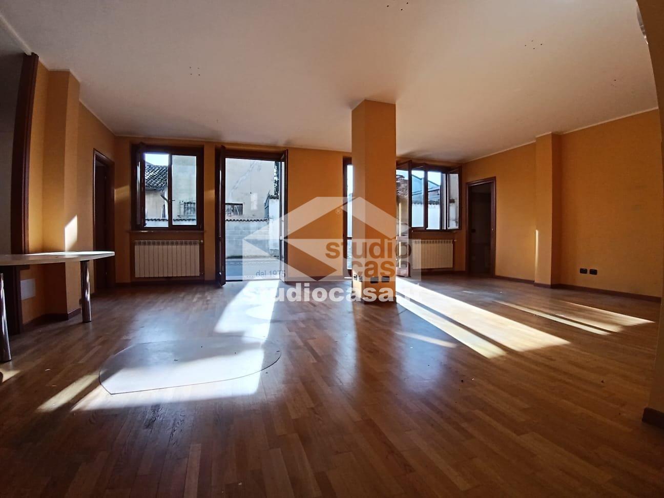 Ufficio in vendita a Pandino