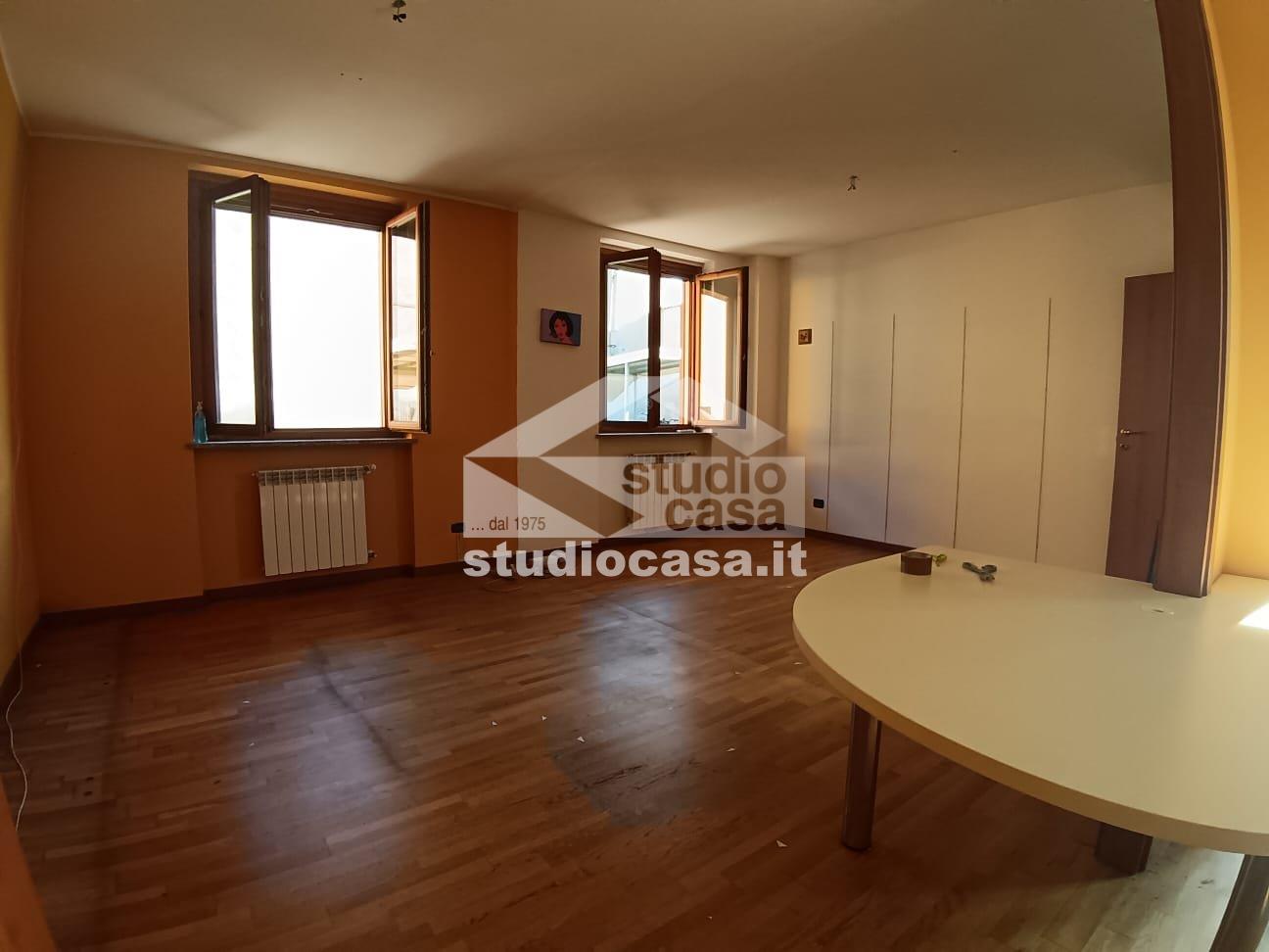 Ufficio in vendita a Pandino