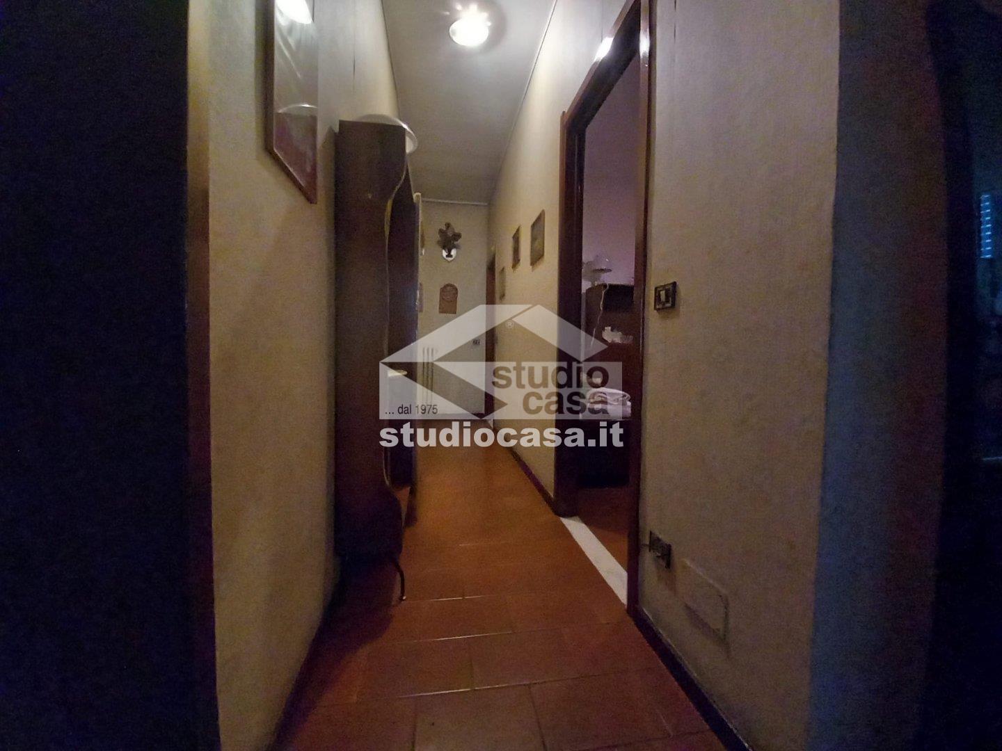 Casa Plurifamiliare in vendita a Palazzo Pignano