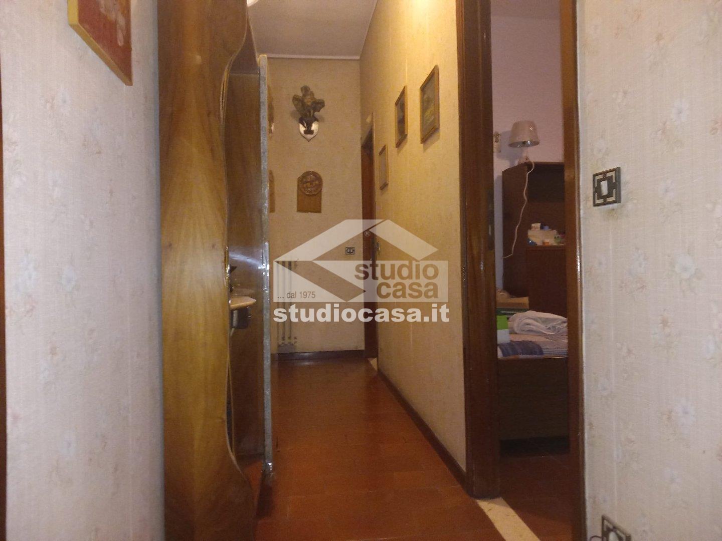 Casa Plurifamiliare in vendita a Palazzo Pignano