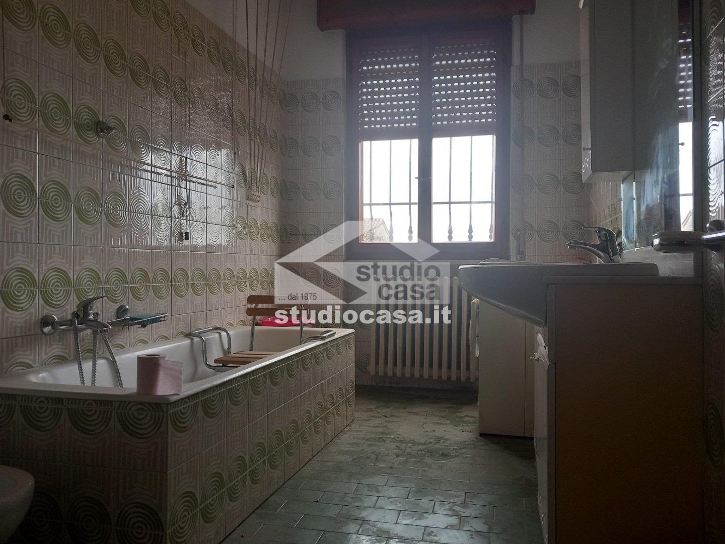 Casa Plurifamiliare in vendita a Palazzo Pignano