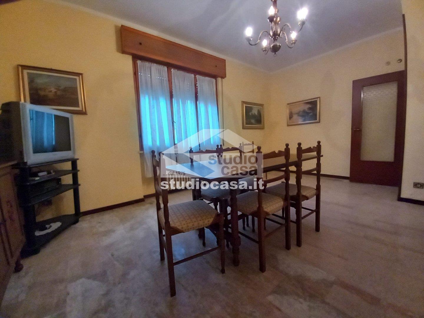 Casa Plurifamiliare in vendita a Palazzo Pignano