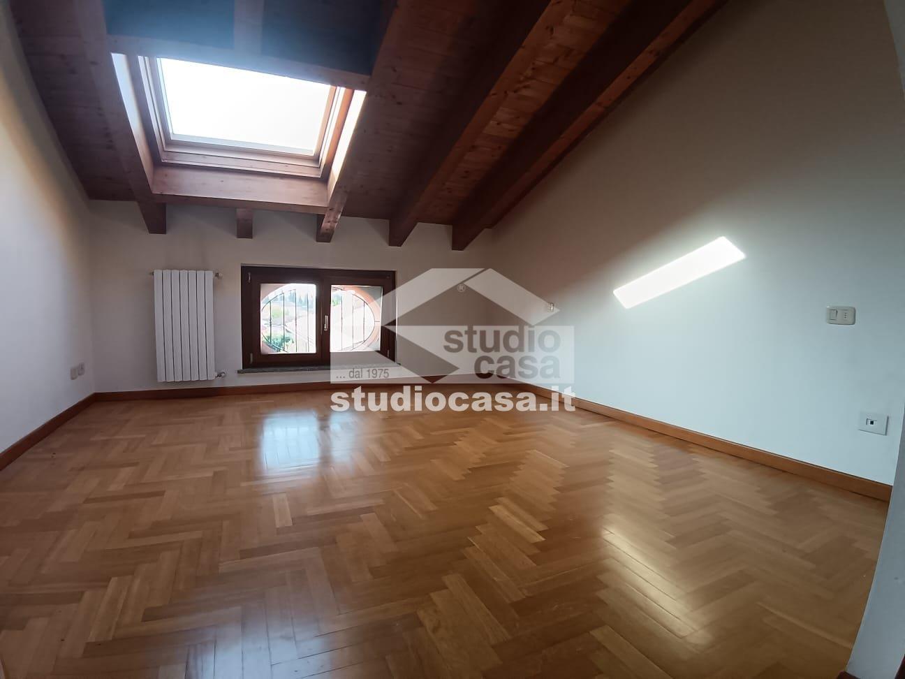 Appartamento in vendita a Pandino
