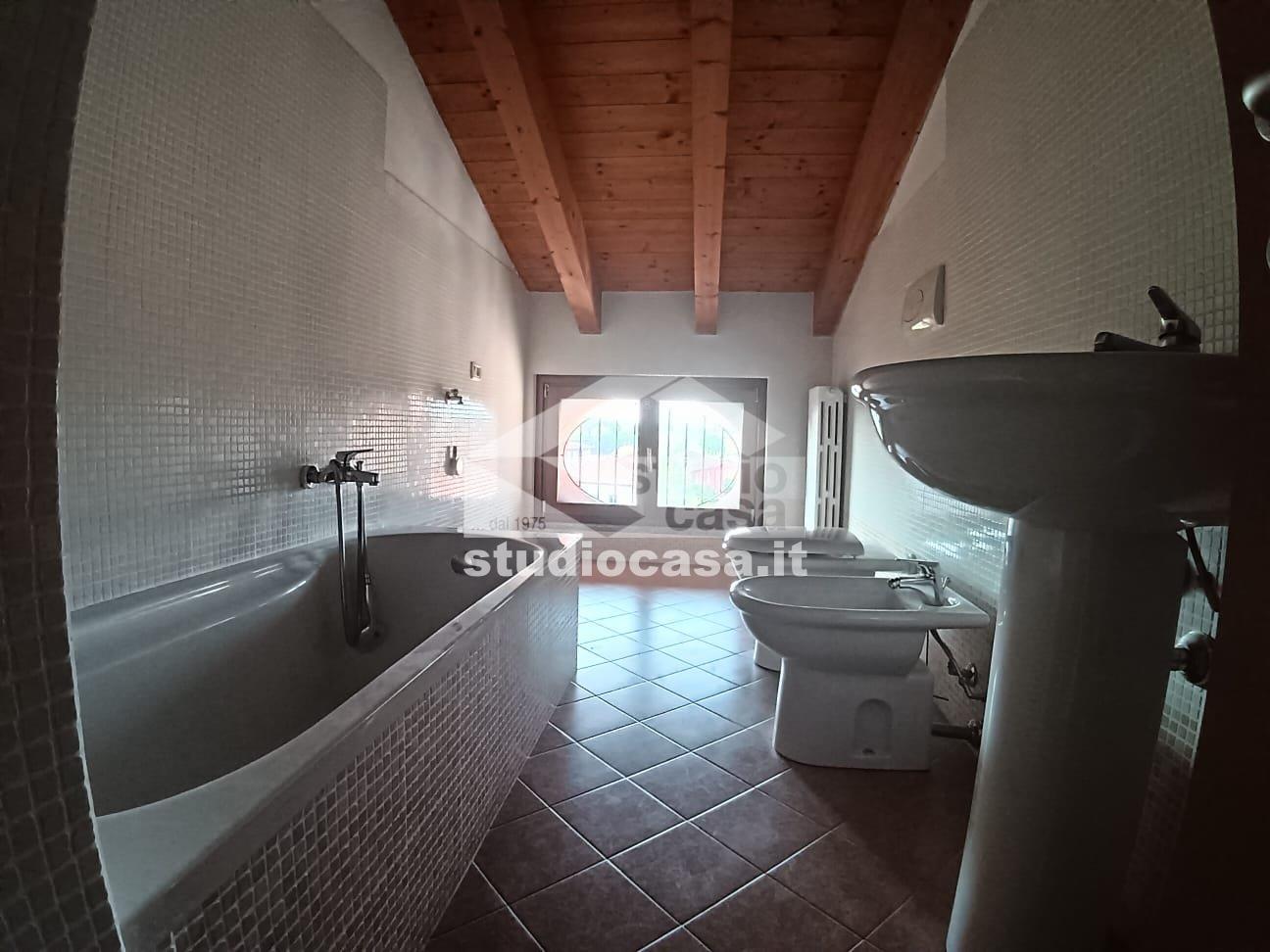 Appartamento in vendita a Pandino
