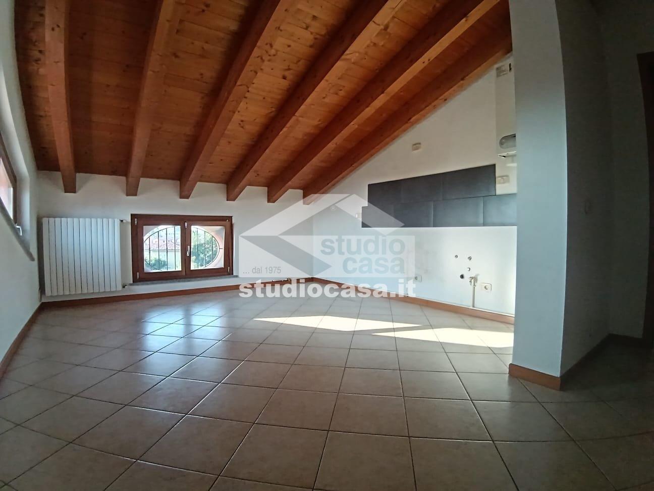 Appartamento in vendita a Pandino