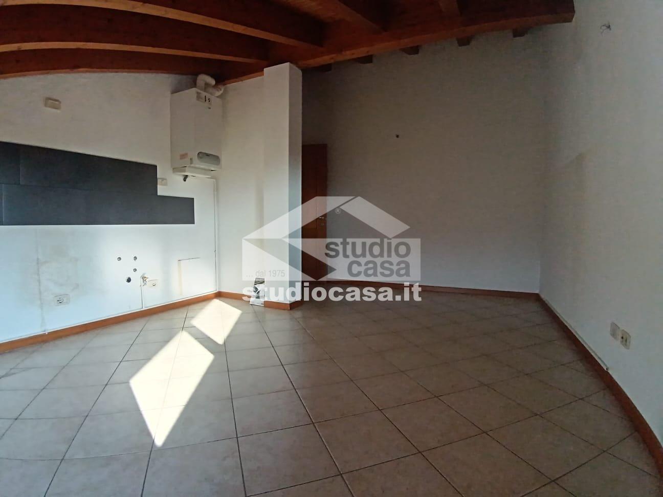 Appartamento in vendita a Pandino
