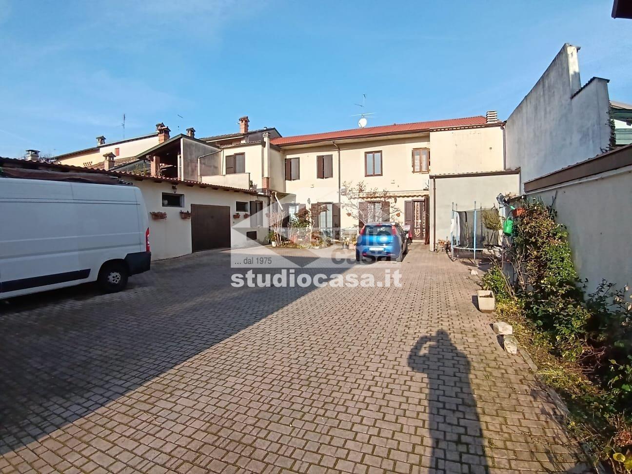 Villa Bifamiliare in vendita a Trescore Cremasco