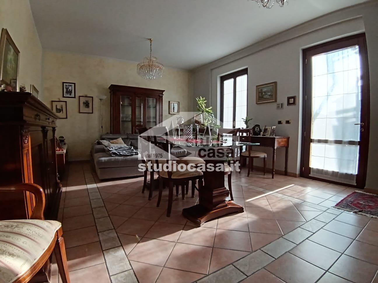 Villa Bifamiliare in vendita a Trescore Cremasco