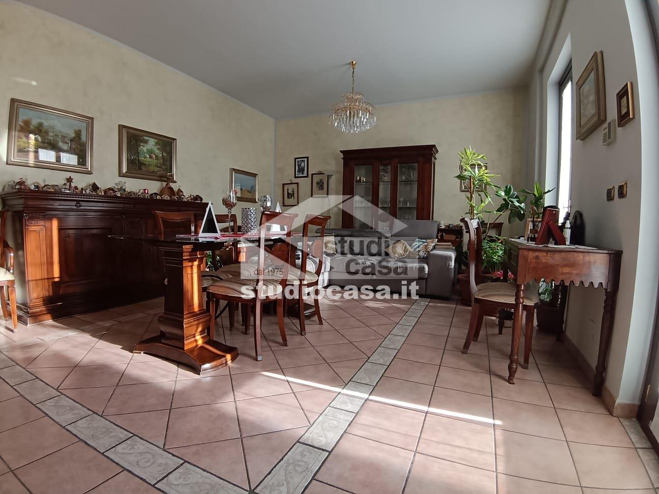 Villa Bifamiliare in vendita a Trescore Cremasco