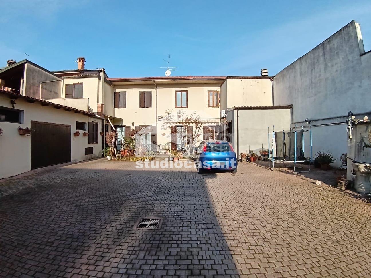 Villa Bifamiliare in vendita a Trescore Cremasco