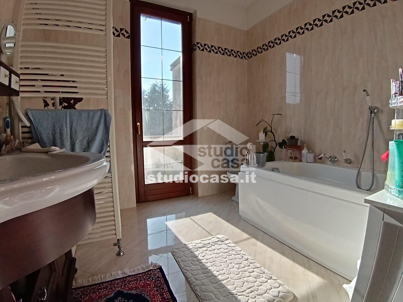 Villa Bifamiliare in vendita a Trescore Cremasco