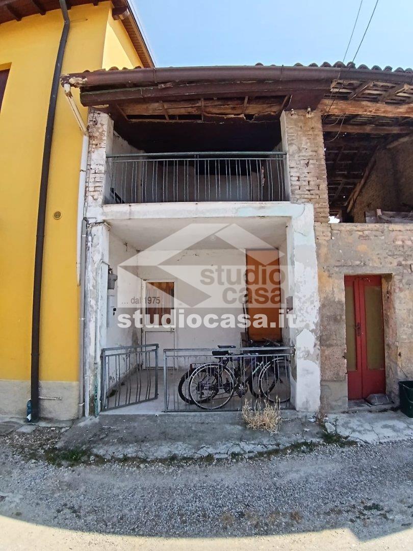Casa Plurifamiliare in vendita a Trescore Cremasco