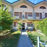Villa a schiera in vendita a Pandino