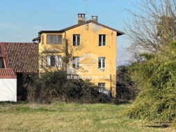 Casa Bifamiliare in vendita a Crema