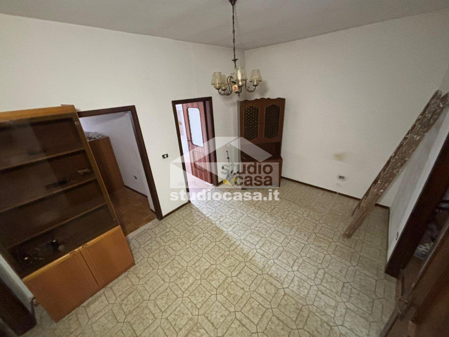 Casa Unifamiliare in vendita a Cimone