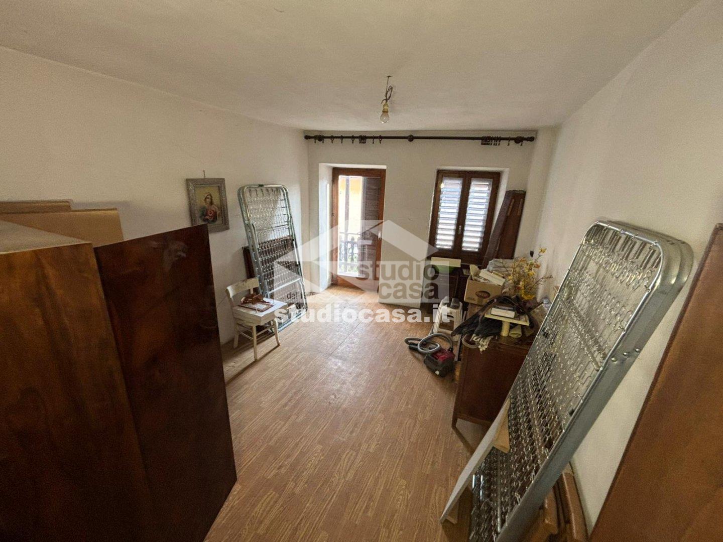 Casa Unifamiliare in vendita a Cimone