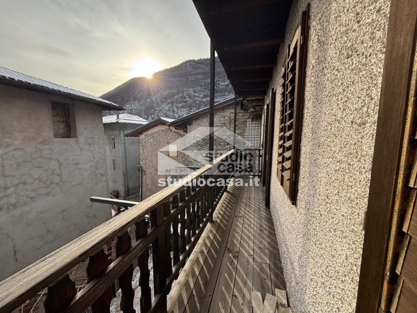 Casa Unifamiliare in vendita a Cimone