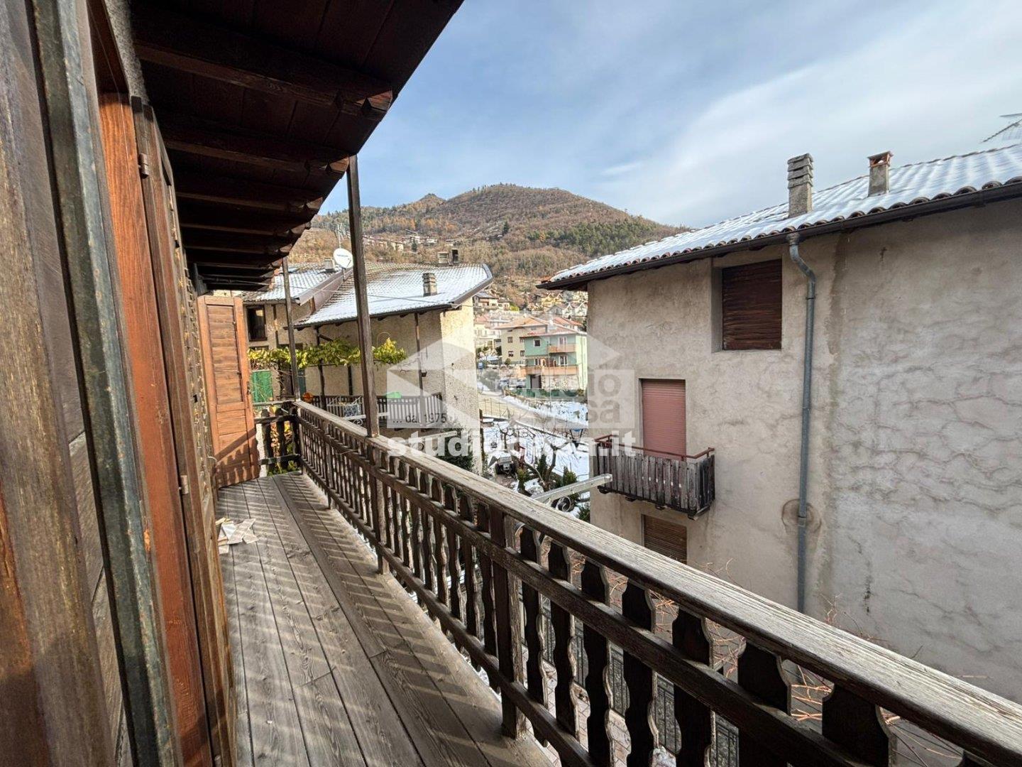 Casa Unifamiliare in vendita a Cimone