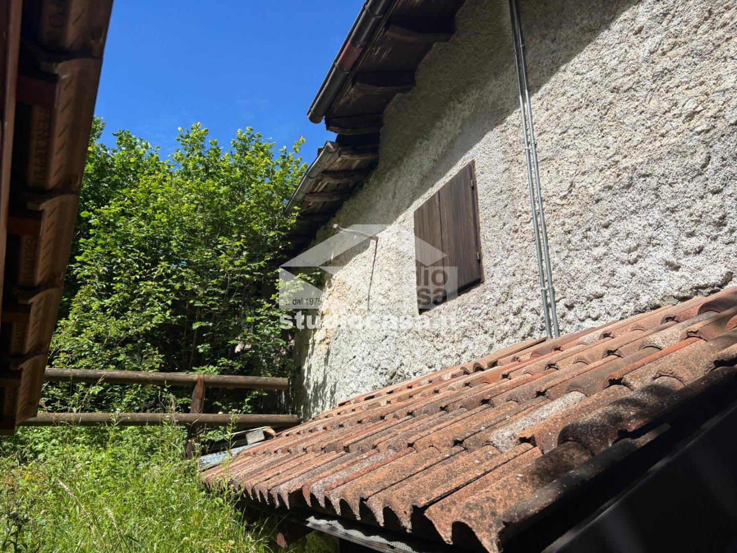 Cascina in vendita a Cimone