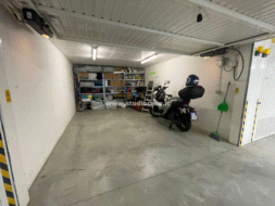 Box / Autorimessa in vendita a Trento