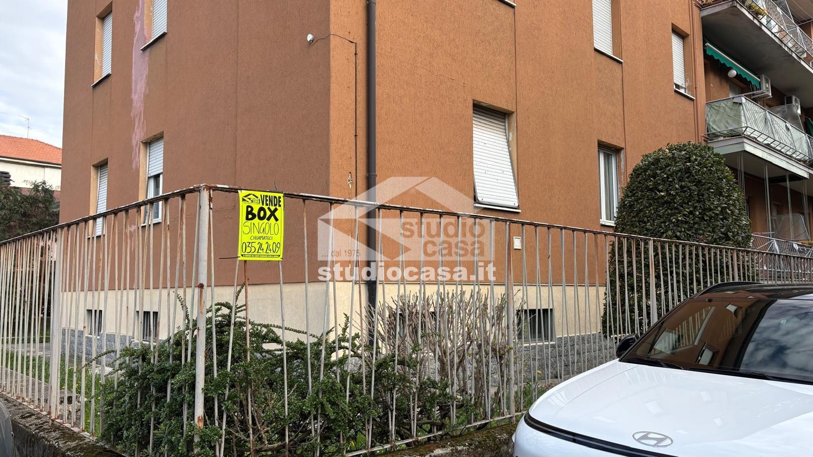 Box / Autorimessa in vendita a Bergamo