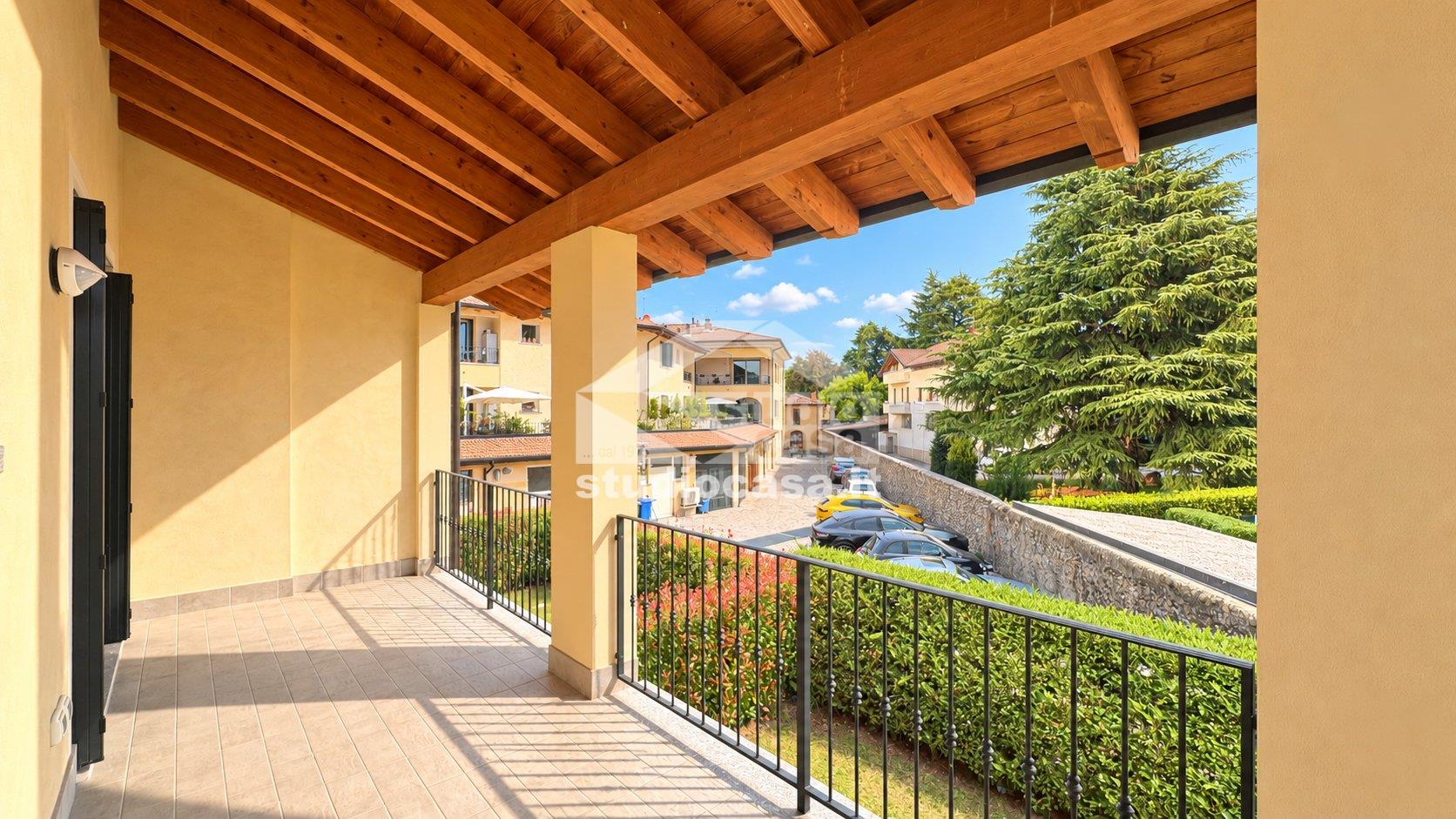 Villa a schiera di testa in vendita a Valbrembo