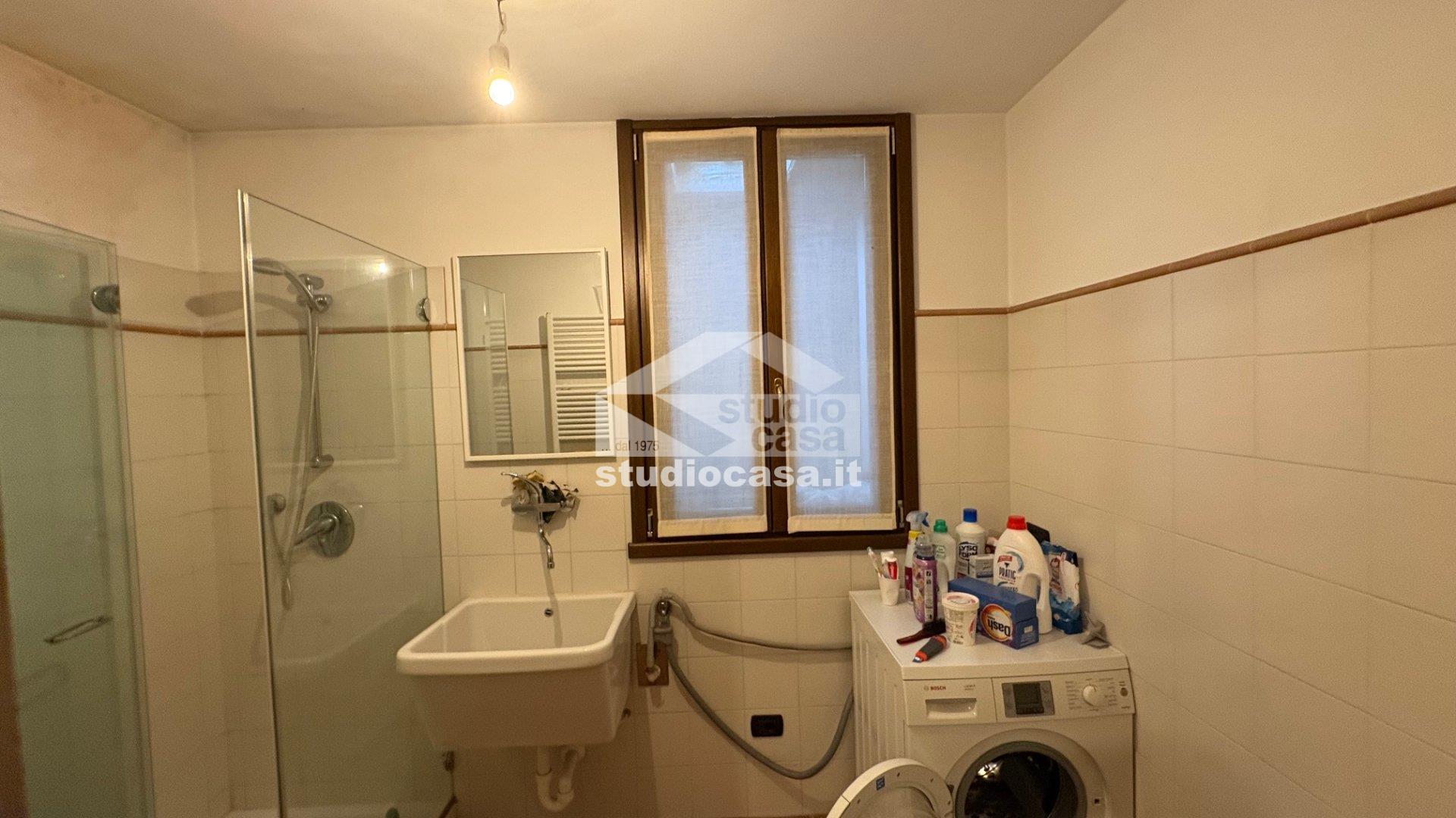 Appartamento in Villa in vendita a Azzano San Paolo