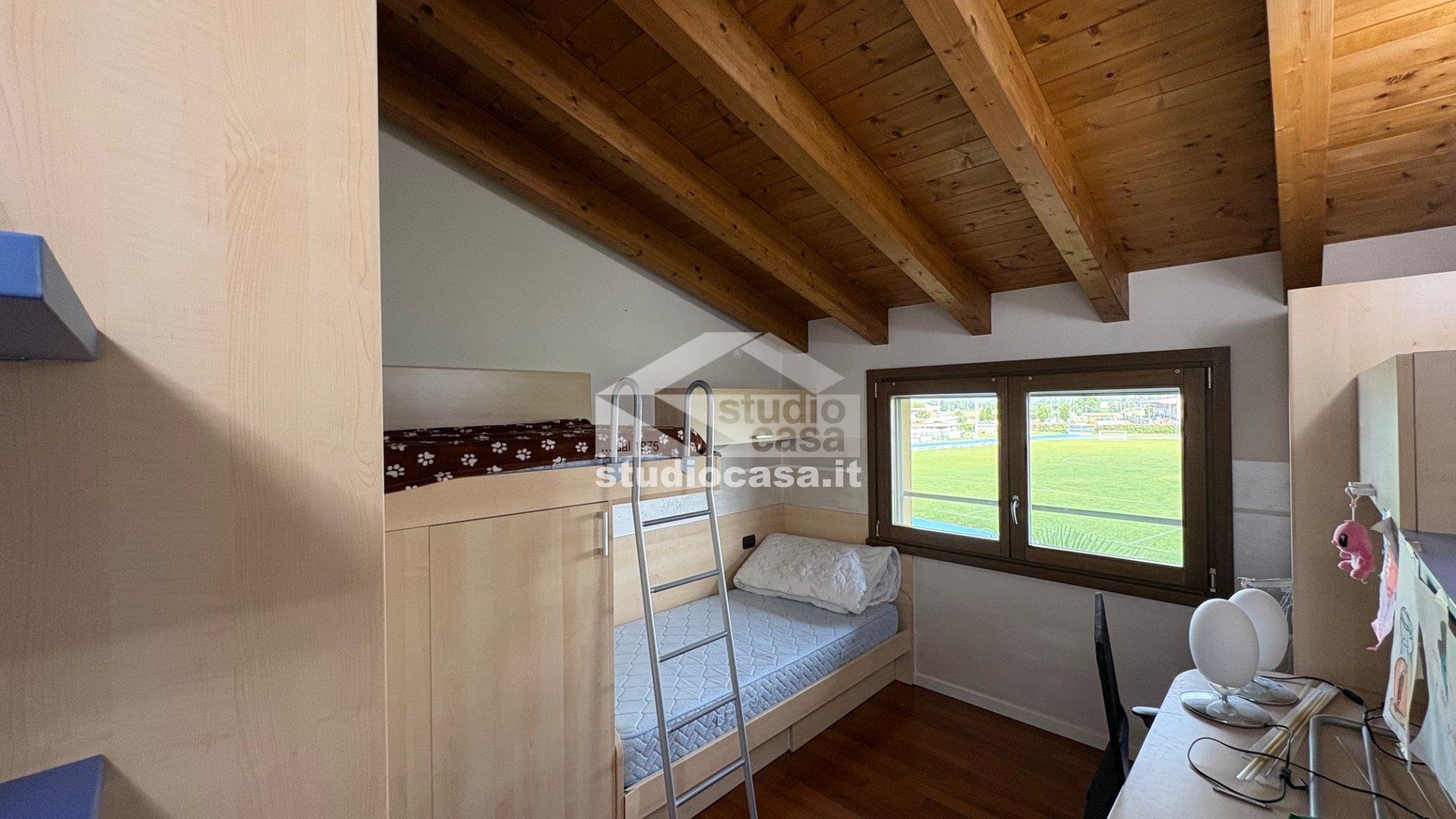 Appartamento in Villa in vendita a Azzano San Paolo