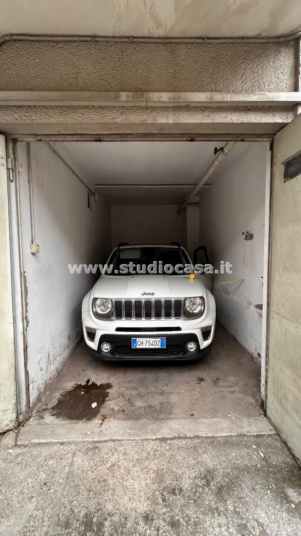 Box / Autorimessa in vendita a Bergamo