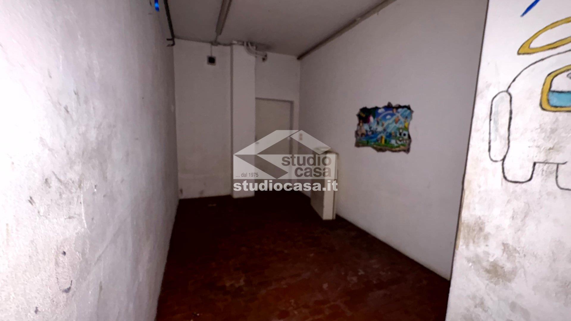 Negozio in affitto a Bergamo