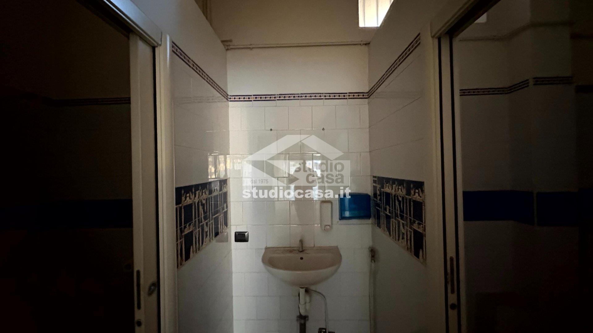 Negozio in affitto a Bergamo