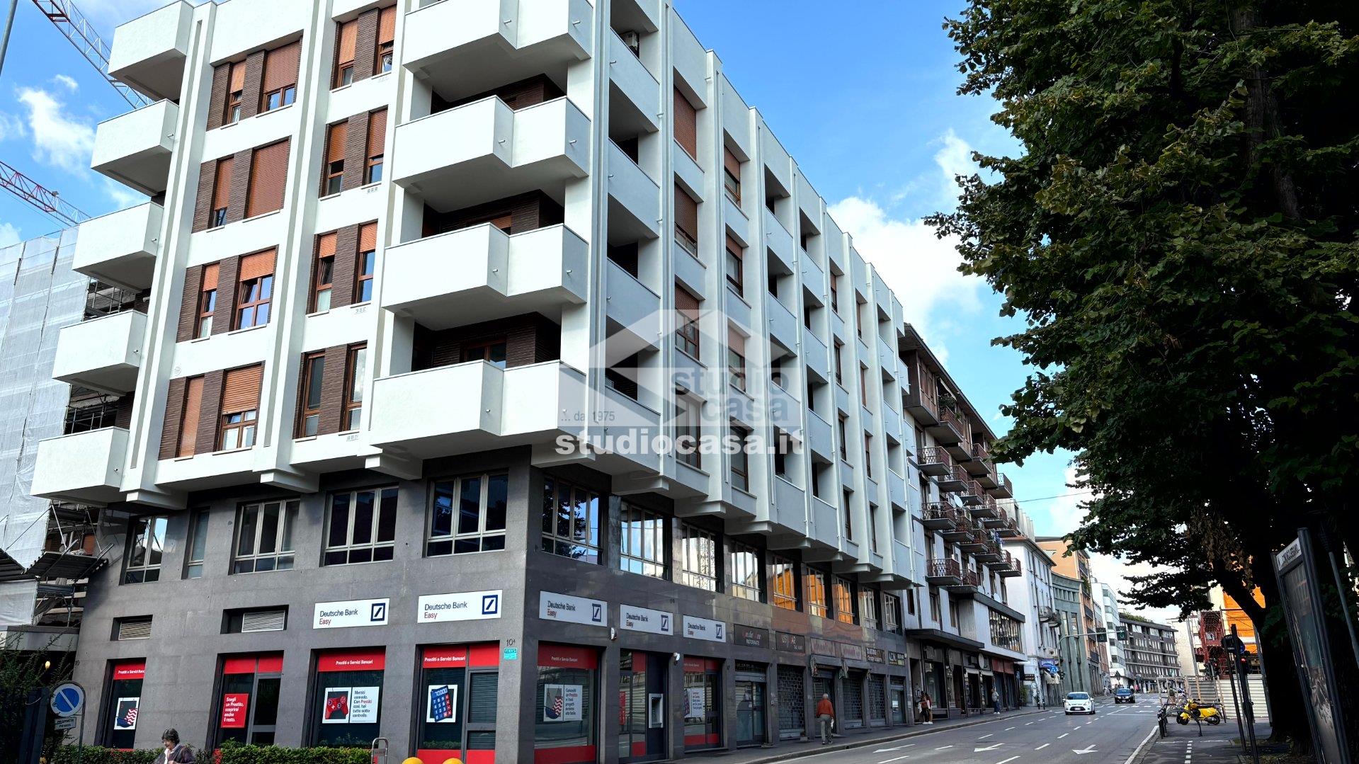 Negozio in affitto a Bergamo