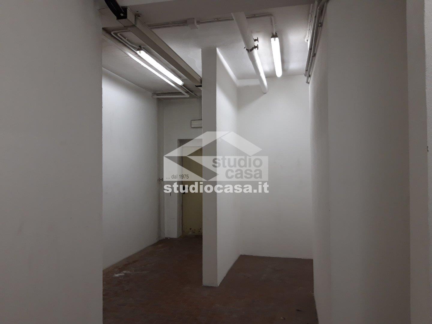 Negozio in affitto a Bergamo