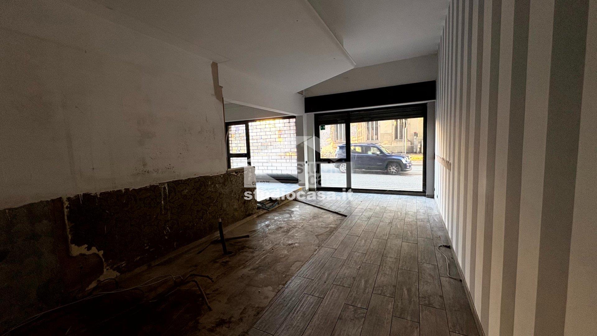 Negozio in affitto a Bergamo