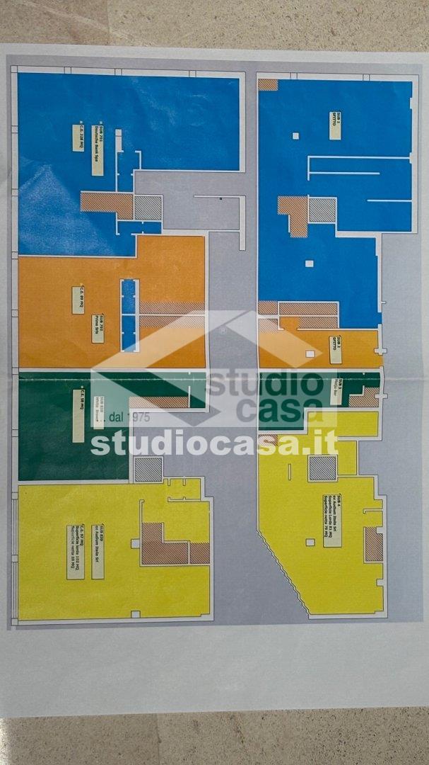 Negozio in affitto a Bergamo