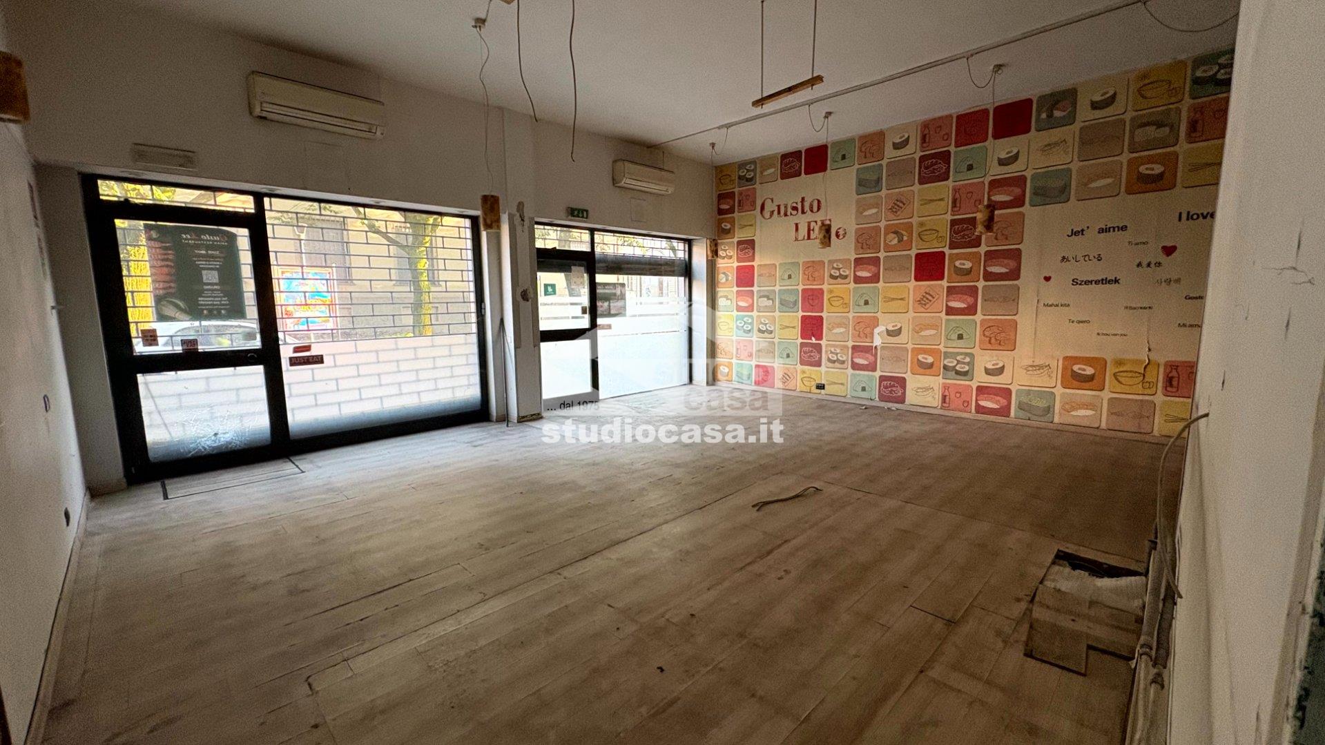 Negozio in affitto a Bergamo