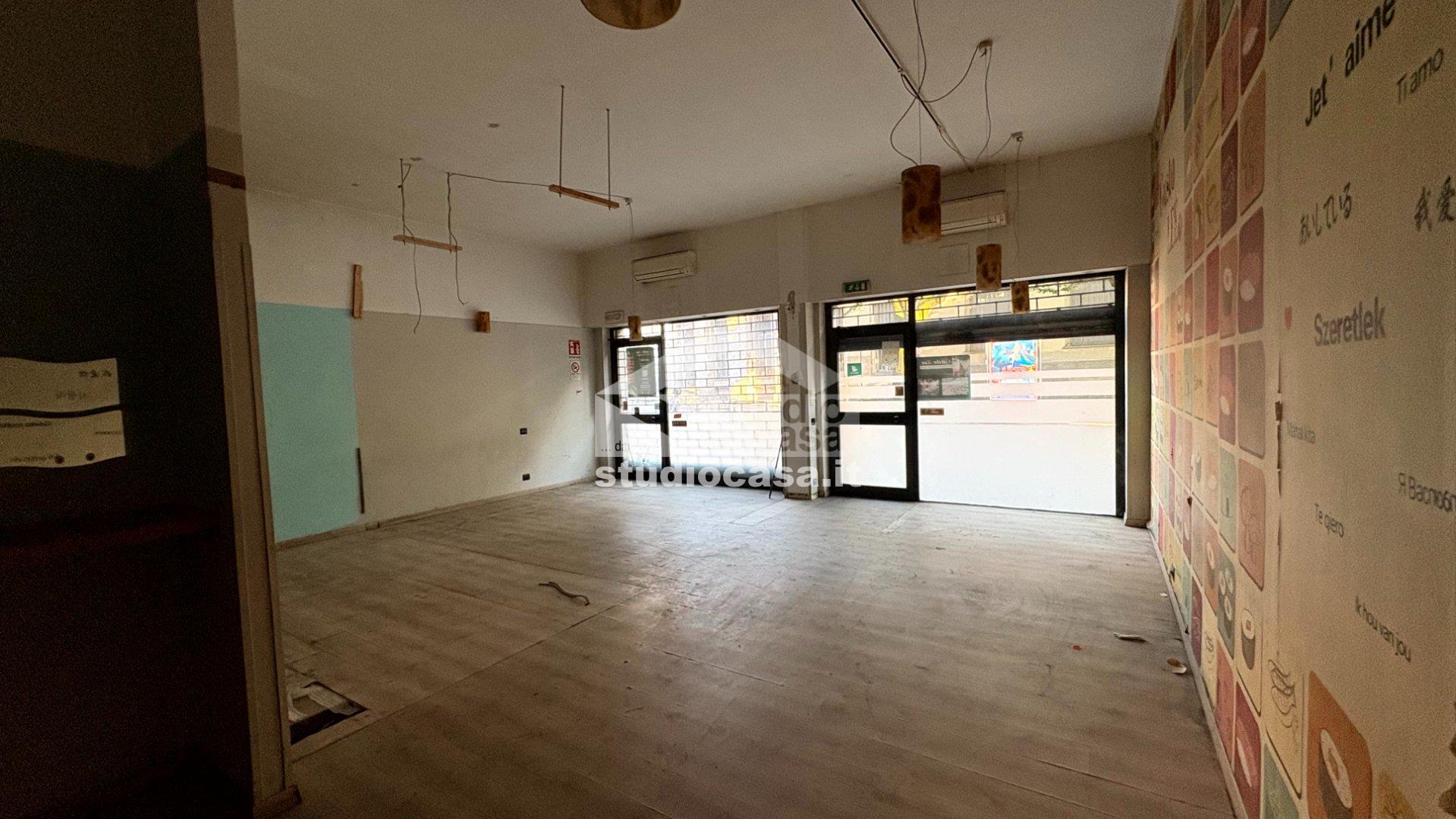 Negozio in affitto a Bergamo