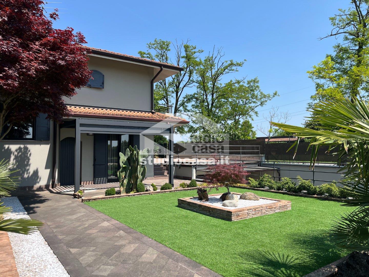 Villa Bifamiliare in vendita a Martinengo