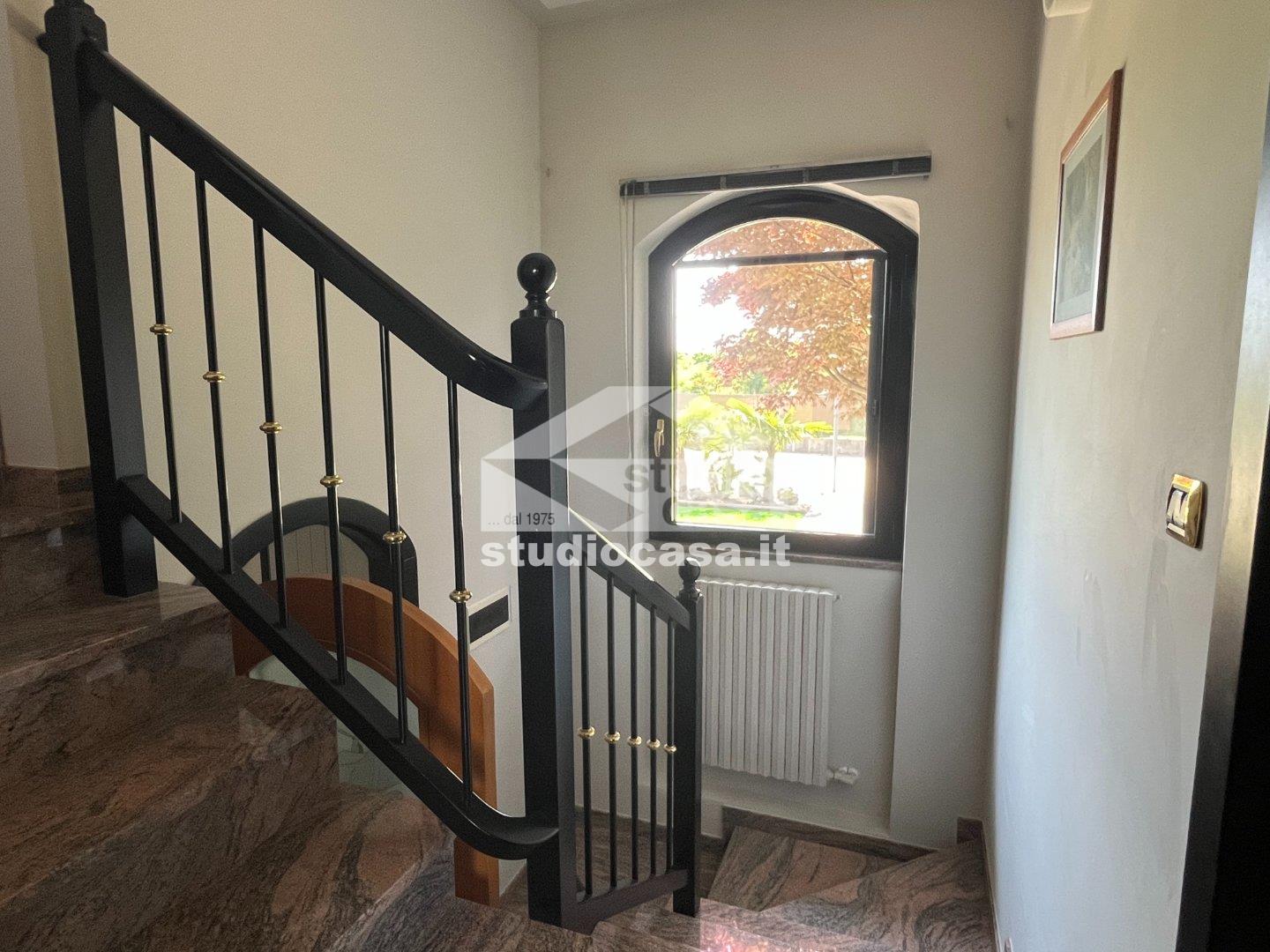 Villa Bifamiliare in vendita a Martinengo