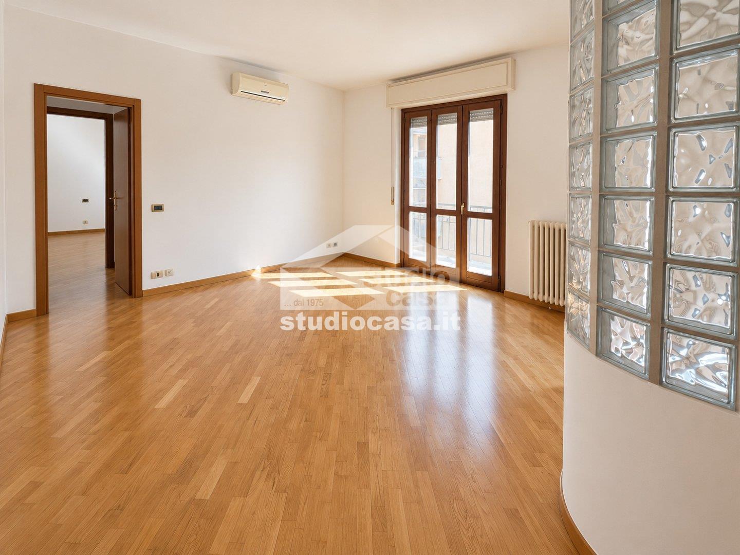 Appartamento in vendita a Bergamo