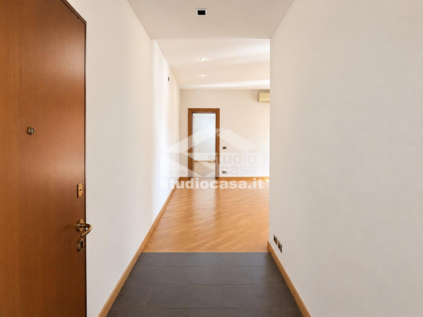Appartamento in vendita a Bergamo