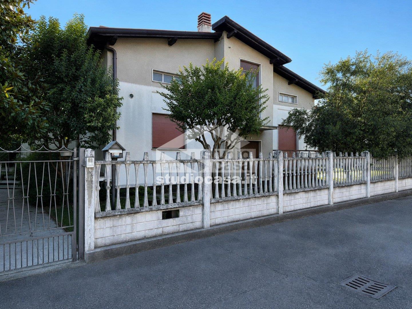 Villa Unifamiliare in vendita a Treviolo