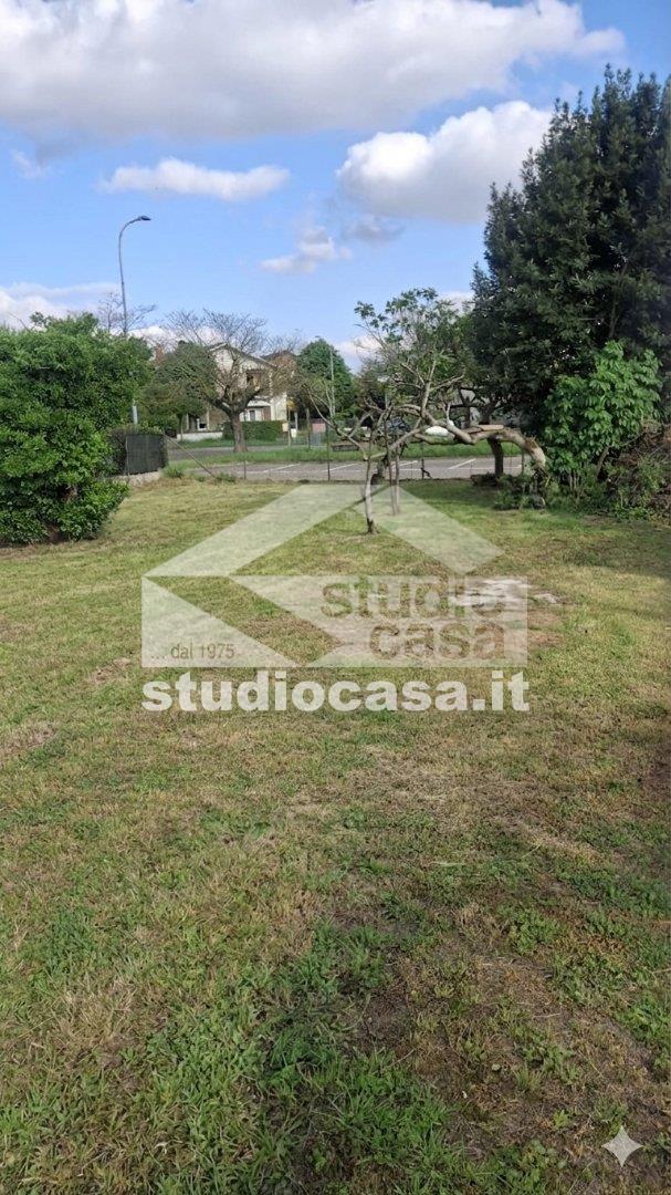 Terreno Residenziale in vendita a Lardirago