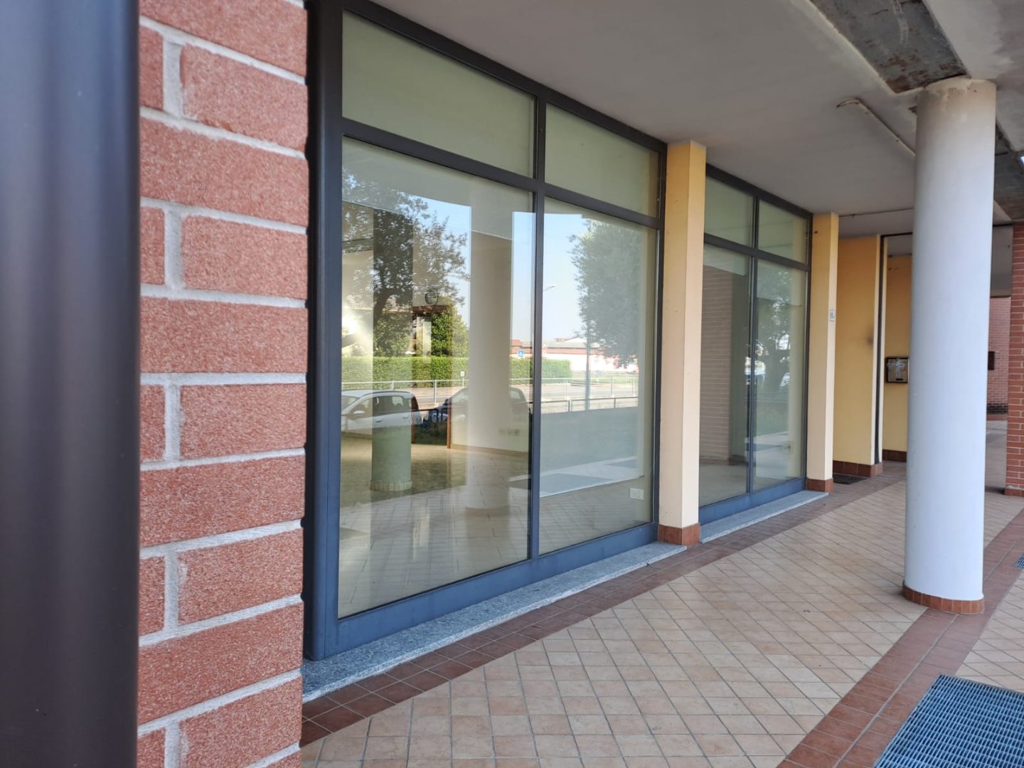 Negozio in vendita a Antegnate